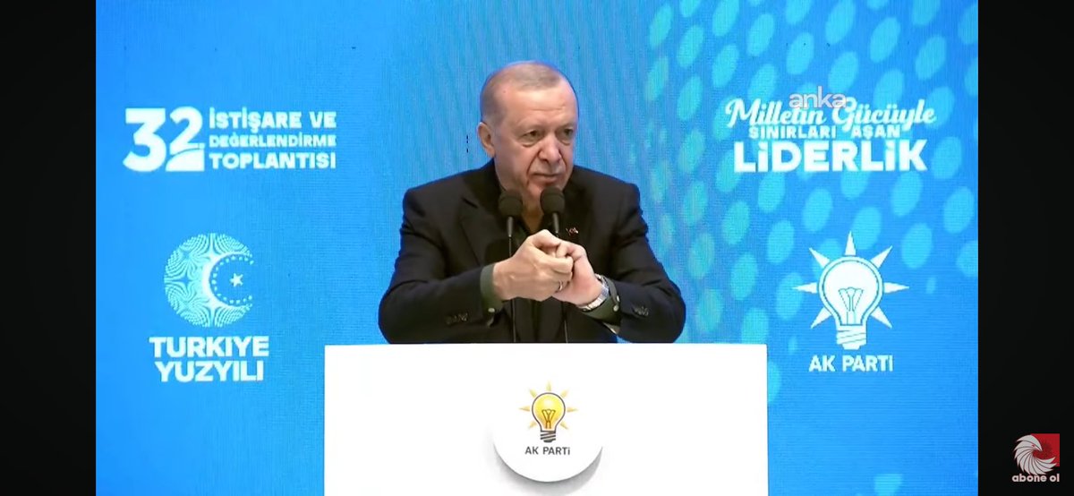 Erdoğan’ın konuşması bitti. Son zamanlarda metni dümdüz okurdu ancak bu konuşmaya hazırlanmış. Eski konuşmalarındaki gibi vurgu, tonlama ve vücut dili vardı. İçeriği ise uzman konuklarımla <a href="/burasialan/">alan</a> youtube kanalında gün içerisinde değerlendireceğiz.