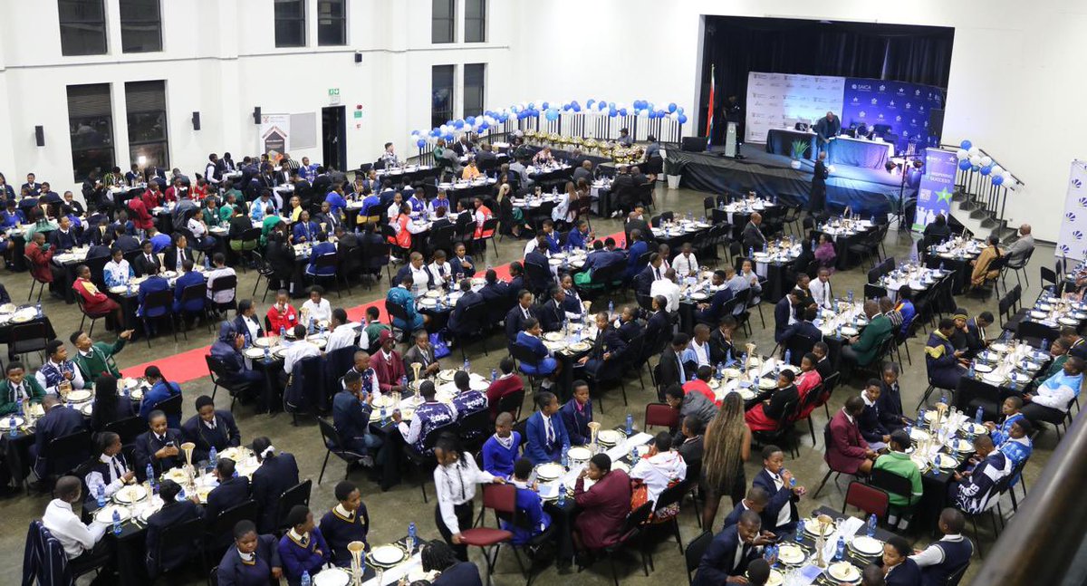 HubertMweli's tweet image. Our team supported the Gauteng SAICA camp hosted by the Prestige College in Hammanskraal with 300 Grade 12 learners and the biggest camp of 410 learners in KZN held at Anton Lembede Maths, Science and Technology Academy in Durban. We appreciate the contribution by @saica 🙏