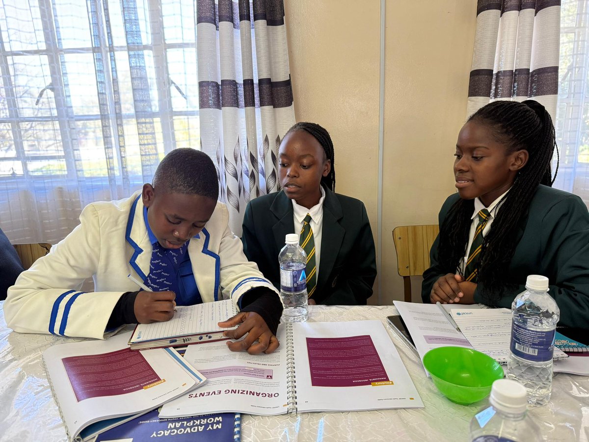 UNICEFZIMBABWE's tweet image. Youth advocacy training on climate action is underway for 40 young people from Beitbridge & Mangwe districts under the #KOICA supported prog. The training aims at building their knowledge, skills & capacity on advocacy & climate change, creating a network of youth leaders.