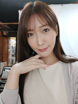 花撫あやの顔写真