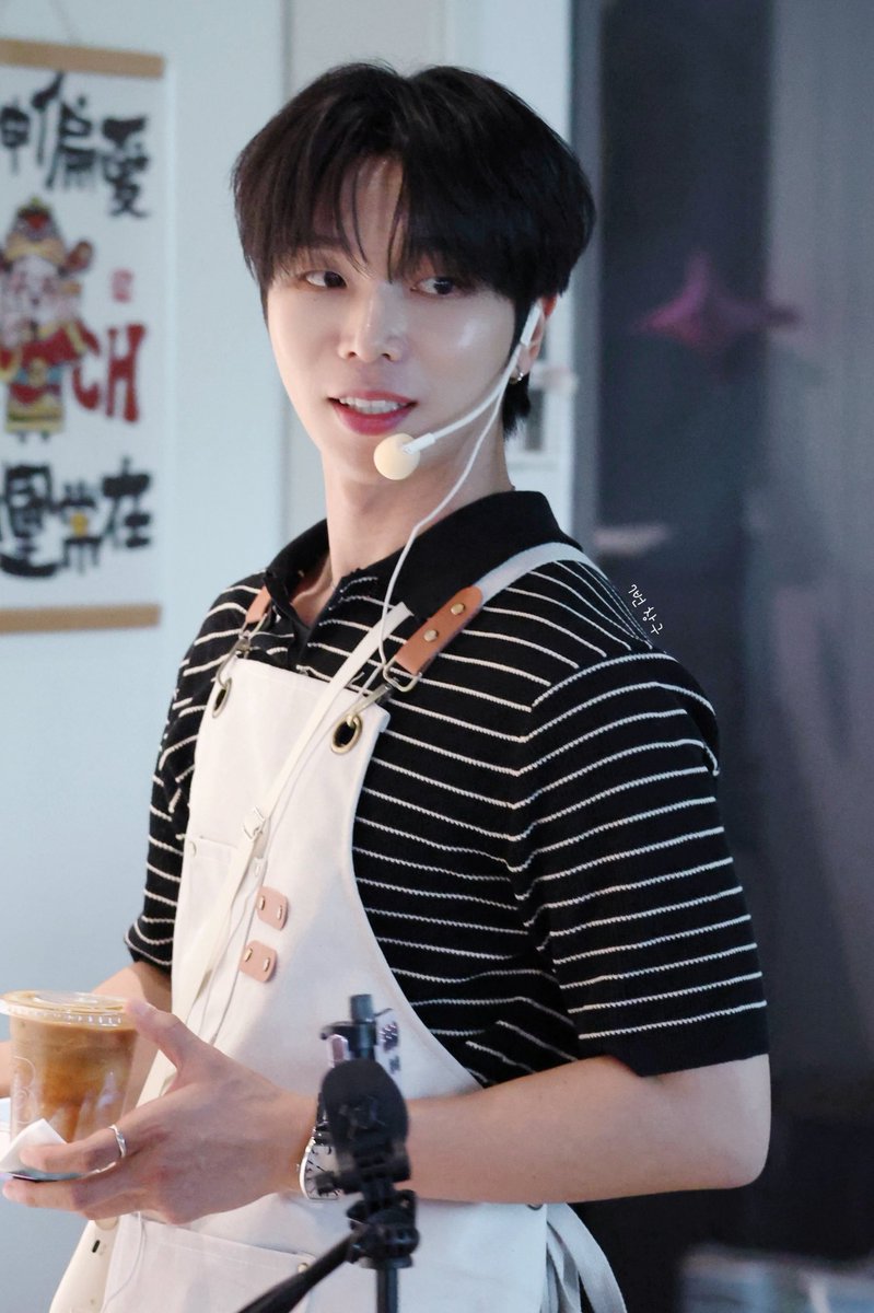 7번 창구 tweet media