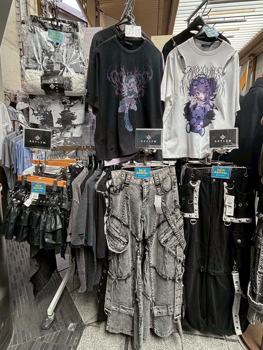 TRAVAS_LAX2's tweet photo. 【‼️新作入荷‼️】

昨年も大人気だった浴衣が
本日入荷〜〜‼️❤️‍🔥

その他にもTシャツやカーゴパンツ、スカートも入荷しております🔥🔥

ご紹介できていない物も多数ございますのでぜひ店内ご覧下さい🎶

#レフレム #トラヴァス #中性  #ぴえん系 #量産型 #地雷系 #自撮り #雰囲気 #天使界隈  #サブカル https://t.co/1lucQV3UTU