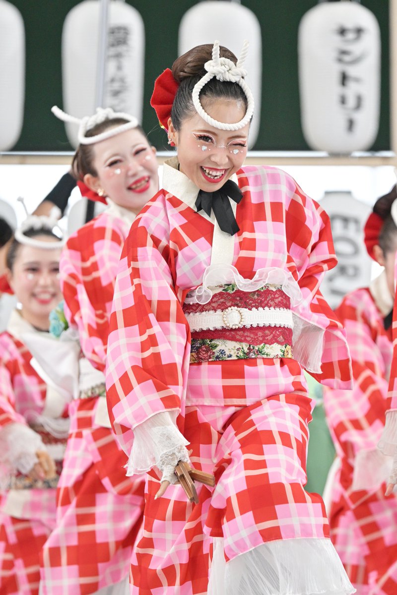 HyperOffroader's tweet image. ライオンズよさこいより
藏っこさん
素敵な演舞ありがTO YOU.😊
#ライオンズよさこい
#藏っこ