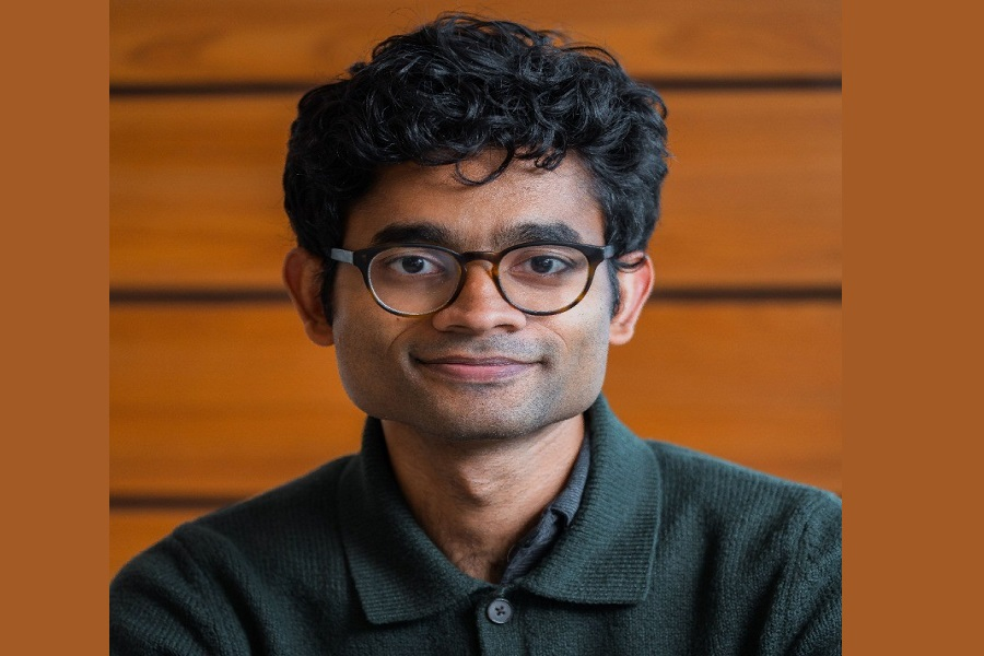 Investment Guru India (@invgurind) on Twitter photo Google hires Indian-origin Varun Mohan to double down on AI coding
investmentguruindia.com/newsdetail/goo…
#India #Industry #Google #ArtificialIntelligence <a href="/_mohansolo/">Varun Mohan</a> <a href="/windsurf_ai/">Windsurf</a> #DouglasChen <a href="/Gemini/">Gemini</a> <a href="/satyanadella/">Satya Nadella</a> <a href="/jeffwsurf/">Jeff Wang</a> <a href="/Google/">Google</a> #Investmentguruindia Google hires Indian-origin Varun Mohan to double down on AI coding
investmentguruindia.com/newsdetail/goo…
#India #Industry #Google #ArtificialIntelligence <a href="/_mohansolo/">Varun Mohan</a> <a href="/windsurf_ai/">Windsurf</a> #DouglasChen <a href="/Gemini/">Gemini</a> <a href="/satyanadella/">Satya Nadella</a> <a href="/jeffwsurf/">Jeff Wang</a> <a href="/Google/">Google</a> #Investmentguruindia