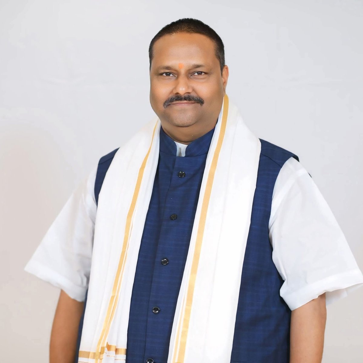 Satendra Awana (@satender_awana) on Twitter photo कर्मठ एंव ऊर्जावान व्यक्तित्व के धनी, BJP Uttar Pradesh के माननीय प्रदेश मंत्री, विधानपरिषद सदस्य श्री <a href="/vijayshivhare98/">Vijay Shivhare ( Modi ka parivar )</a> जी आपको जन्मदिन की हार्दिक शुभकामनाएं ।
प्रभु से आपके उत्तम स्वास्थ्य एंव दीर्घायु जीवन की प्रार्थना करता हूँ। कर्मठ एंव ऊर्जावान व्यक्तित्व के धनी, BJP Uttar Pradesh के माननीय प्रदेश मंत्री, विधानपरिषद सदस्य श्री <a href="/vijayshivhare98/">Vijay Shivhare ( Modi ka parivar )</a> जी आपको जन्मदिन की हार्दिक शुभकामनाएं ।
प्रभु से आपके उत्तम स्वास्थ्य एंव दीर्घायु जीवन की प्रार्थना करता हूँ।
