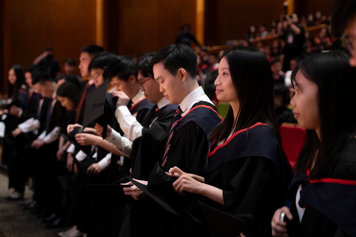 hkumed's tweet image. Congratulations to the Class of 2025!

We were delighted to celebrate more than 700 graduates at the 214th Congregation.

For more: hkumed.hk/si8