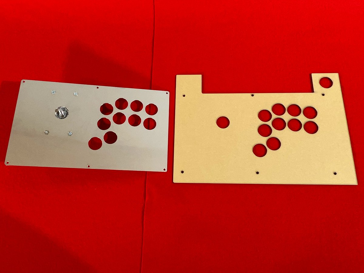 GAMING_okayama's tweet photo. ファイティングスティックα 右手24mm仕様 ステンレス、アクリル2層式天板作成になります。
ご依頼いただき、ありがとうございました。
#FIGHTINGSTICK
#アケコンカスタム
