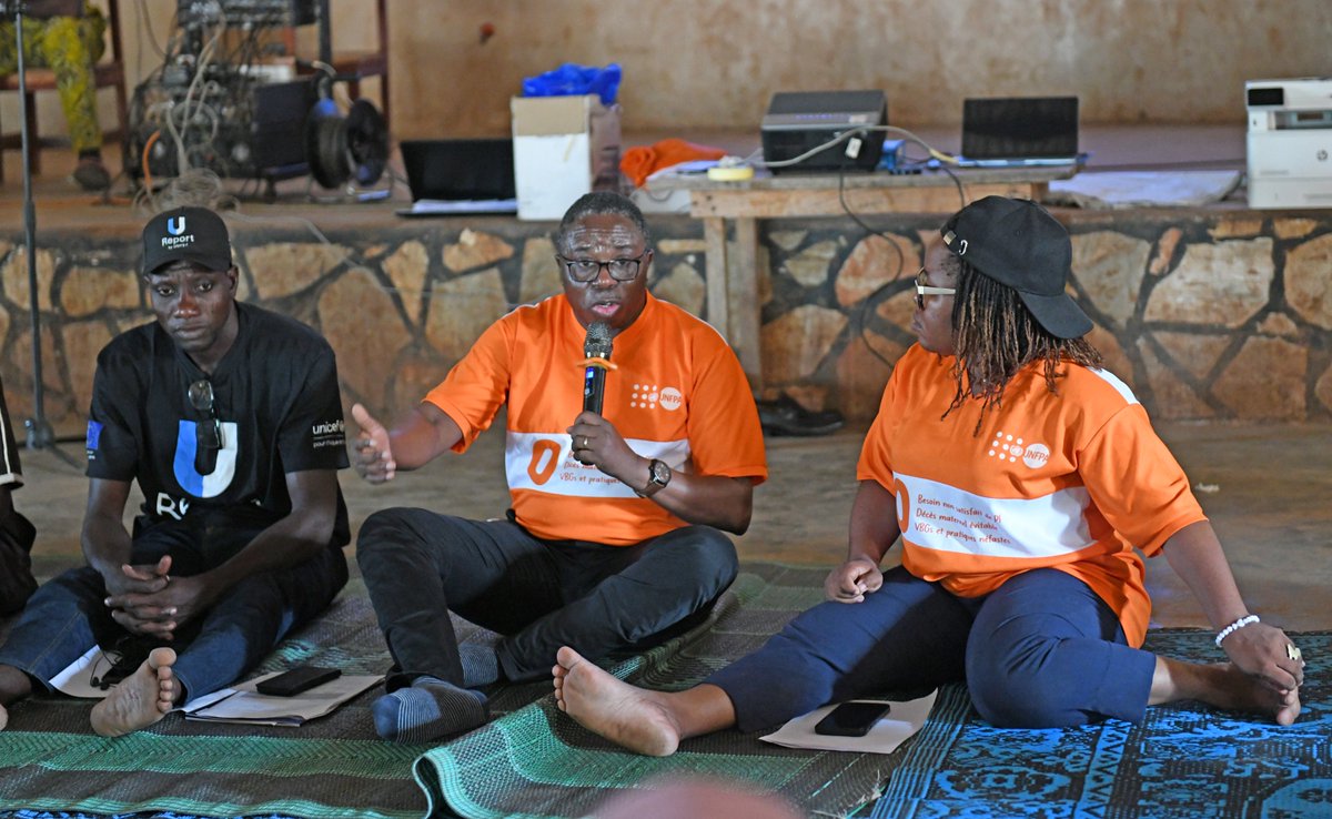 unfpa_benin's tweet image. #JMP2025 à Ouaké,
Nos champion.e.s ont échangé à bâtons rompus avec les jeunes autour du thème : « Créer les familles qu’ils souhaitent dans un monde juste et plein d’espoir ».
Un moment riche entre rires, confiance et inquiétudes partagées.
#UNFPABénin #SWOP