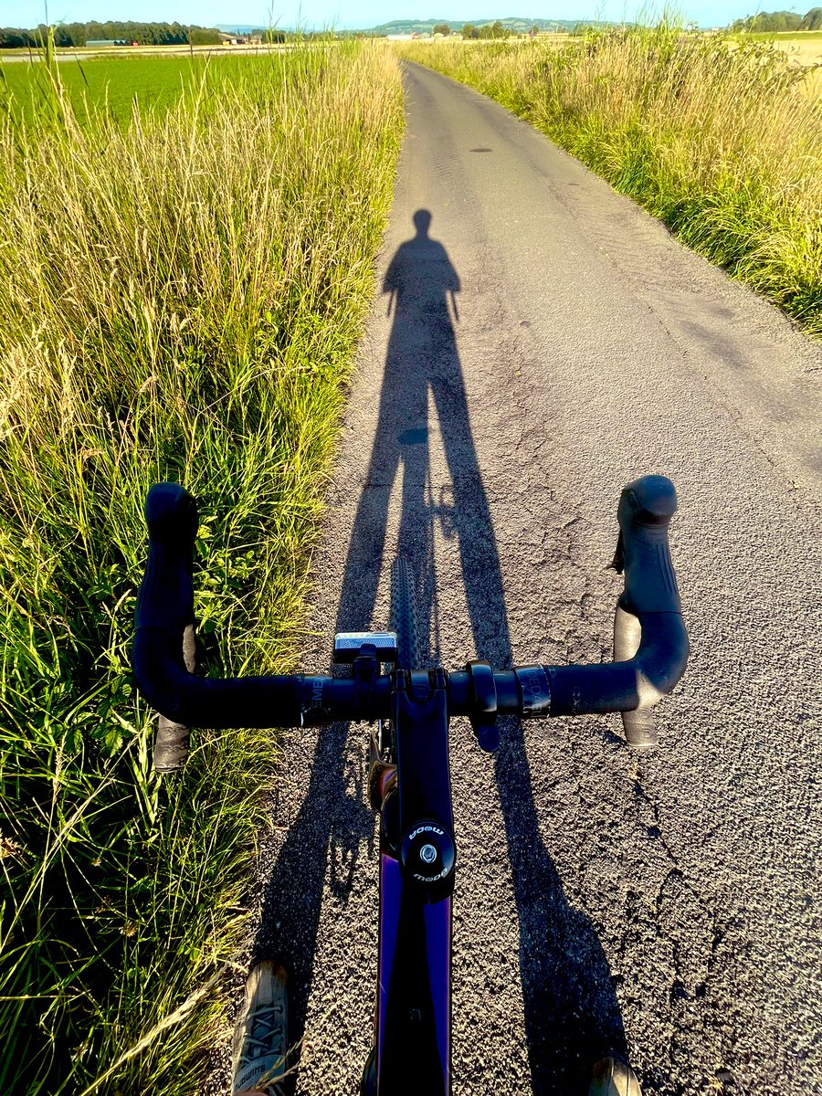 Will Sergeant (@will_fuzz) on Twitter photo Very pleasant evening ride along the quiet Lancashire lanes. Sun was going down casting long shadows but was still quite hot. <a href="/moda_bikes/">Moda Bikes š¹</a> Very pleasant evening ride along the quiet Lancashire lanes. Sun was going down casting long shadows but was still quite hot. <a href="/moda_bikes/">Moda Bikes š¹</a>