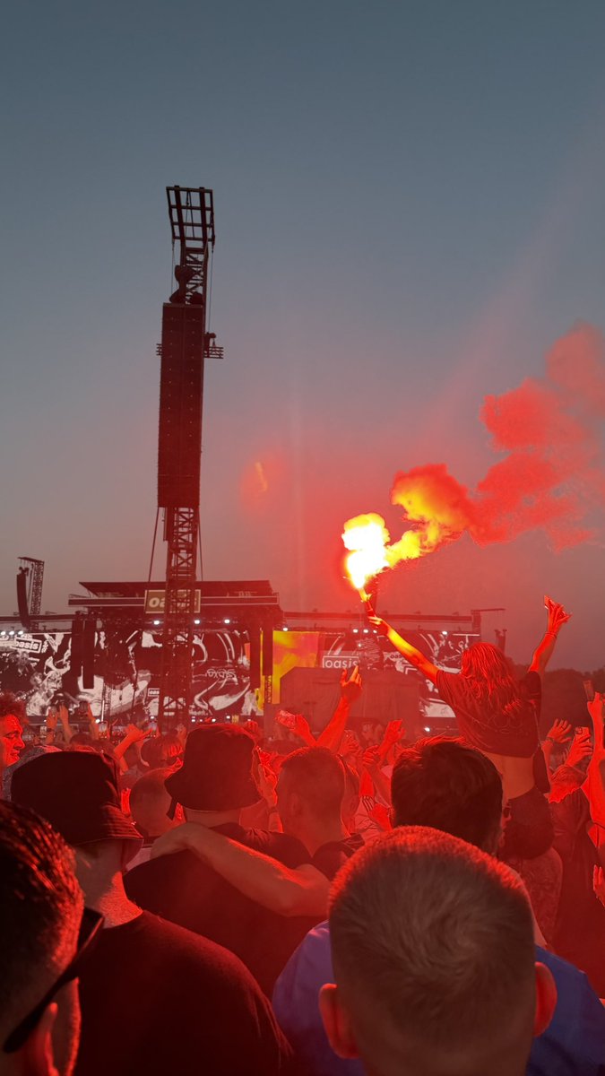 Unreal yesterday <a href="/oasis/">Oasis</a>