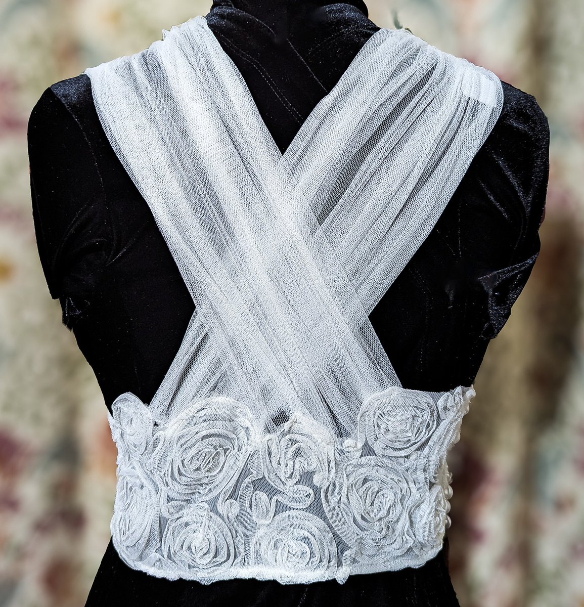 design_sewing's tweet photo. Gorgeous crossover top made from softest silk tulle and a silk waistband with raised flowers. 10 pearl buttons fasten up on the side.
Only one sample made.
https://t.co/gp6qwa7XGj
#weddingbolero #bohowedding #upcycledlace #romancecorp #silklacetop https://t.co/pd67PMV4sq