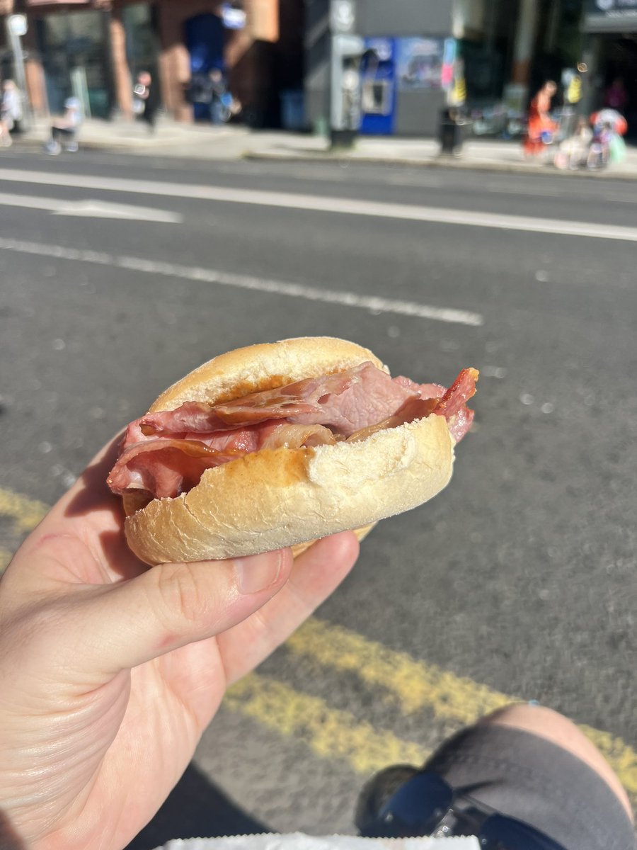 BelfastBooks's tweet image. Mr Books just broke into a shuttered Greggs and has been making bacon baps for everyone including the throngs of tourists in town for the #Belfast12thOfJuly