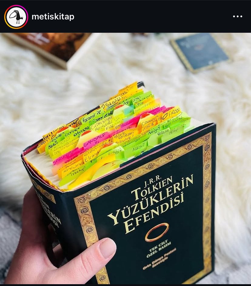 şöyleli geek bir oğlanla yaşar nuri mealini fosforlu kalemle okuyan modernist ilahiyat öğrencisi bir kız arasında çöpçatanlık yapmak istiyorum