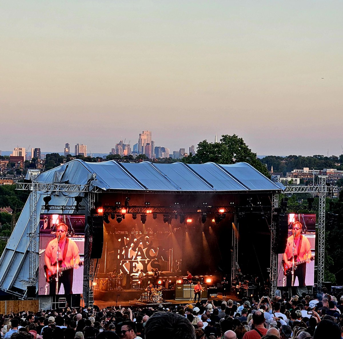 BeeRfeater (@beerfeater) on Twitter photo The last couple of weeks have been filled with AWESOME gigs including:
<a href="/bigdamnband/">Rev. Peytonβs Big Damn Band</a> <a href="/IronMaiden/">Iron Maiden</a> <a href="/Anthrax/">Anthrax</a> <a href="/mastodonmusic/">Mastodon</a> <a href="/Slayer/">Slayer</a> <a href="/theblackkeys/">The Black Keys</a>
π€π»π°π¬π§ #livemusic #gigs The last couple of weeks have been filled with AWESOME gigs including:
<a href="/bigdamnband/">Rev. Peytonβs Big Damn Band</a> <a href="/IronMaiden/">Iron Maiden</a> <a href="/Anthrax/">Anthrax</a> <a href="/mastodonmusic/">Mastodon</a> <a href="/Slayer/">Slayer</a> <a href="/theblackkeys/">The Black Keys</a>
π€π»π°π¬π§ #livemusic #gigs