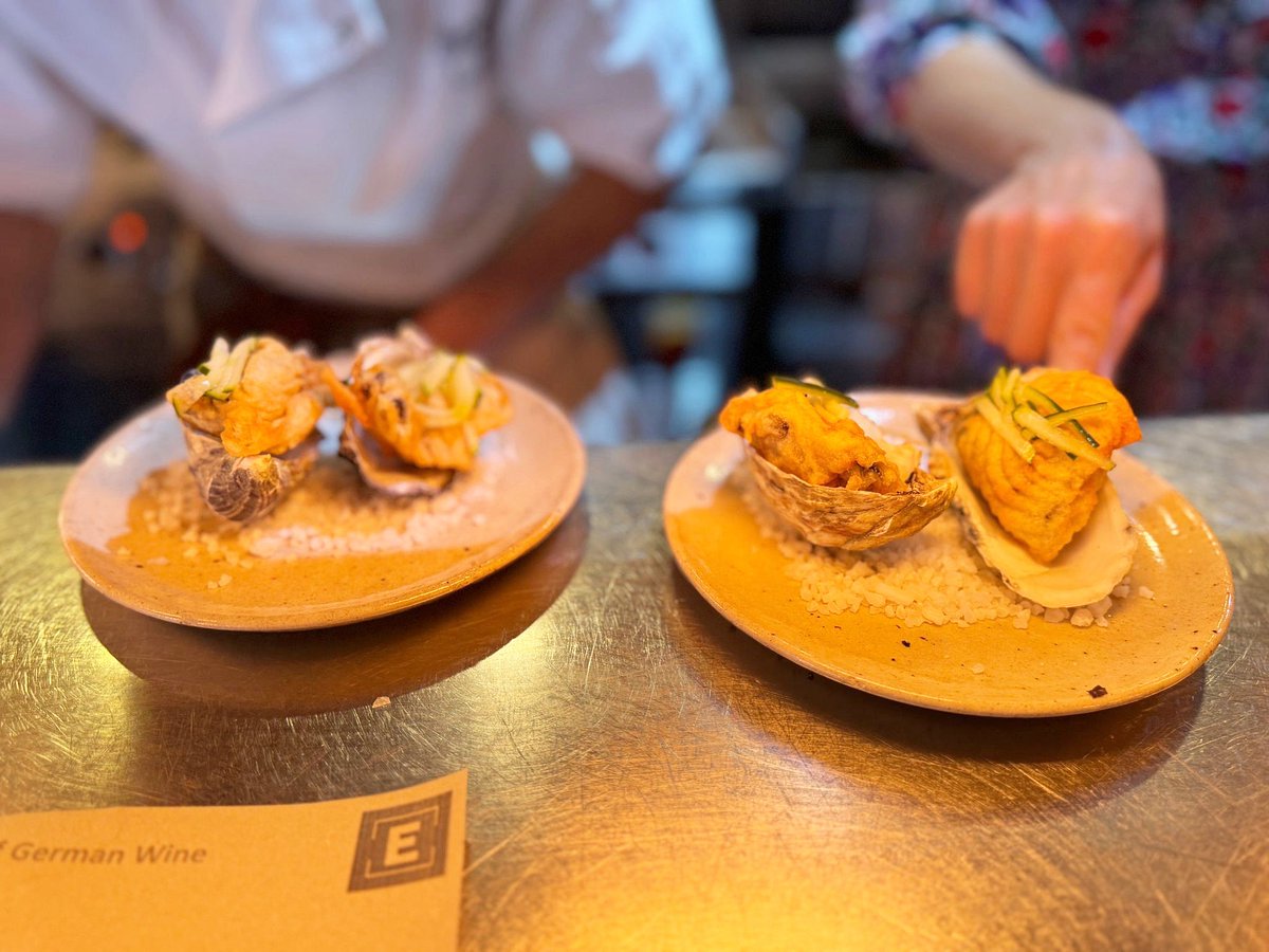 BOX-E (@boxebristol) on Twitter photo Deep-fried Porthilly oysters with rice wine-pickled cucumber - the snack course from Thursday’s seafood tasting menu.
If you love oysters, you can catch <a href="/ElliottLidstone/">Elliott Lidstone</a> and other chefs giving them their best “dressing” at 3pm in the Bristol Seafood Week stretch tent TODAY. Deep-fried Porthilly oysters with rice wine-pickled cucumber - the snack course from Thursday’s seafood tasting menu.
If you love oysters, you can catch <a href="/ElliottLidstone/">Elliott Lidstone</a> and other chefs giving them their best “dressing” at 3pm in the Bristol Seafood Week stretch tent TODAY.