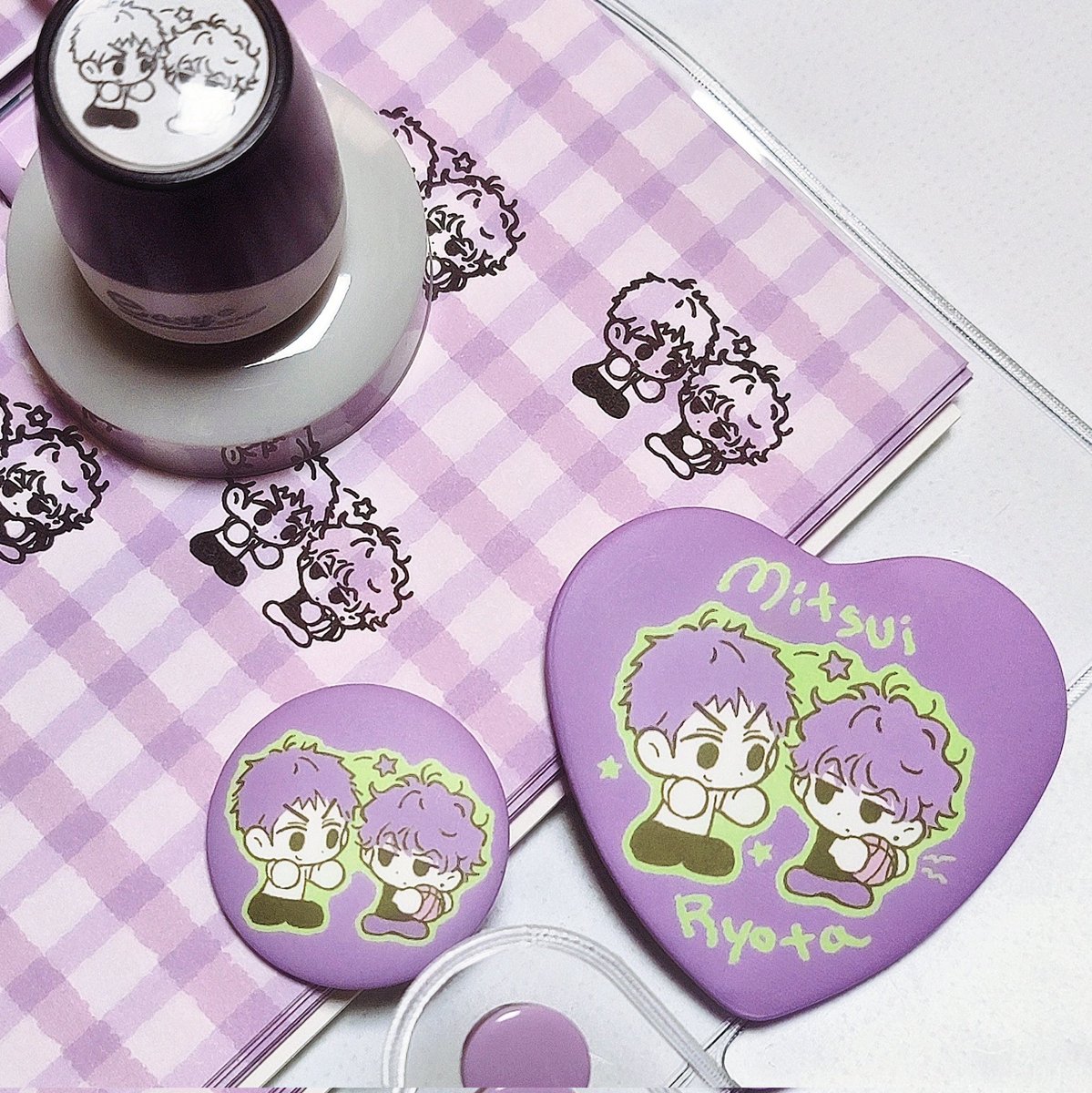 와중에 내가 갖고싶다는 이유로 주문한 핀버튼과 도장 도착