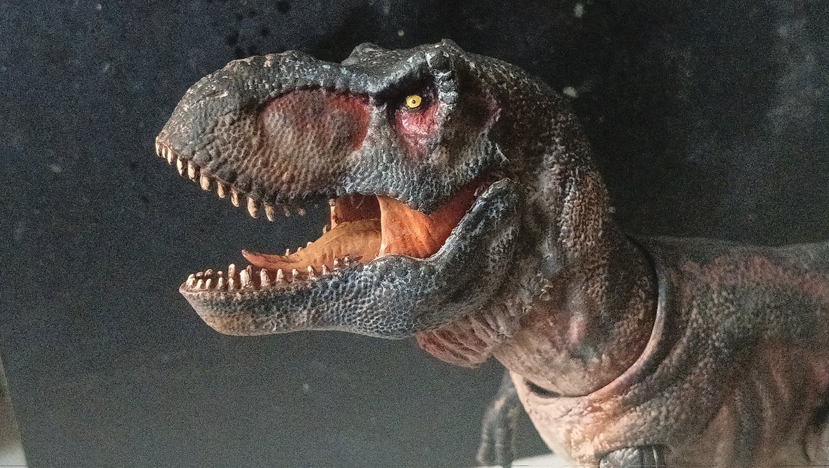 JP style T Rex custom figure

(Finally got around to finishing this guy)