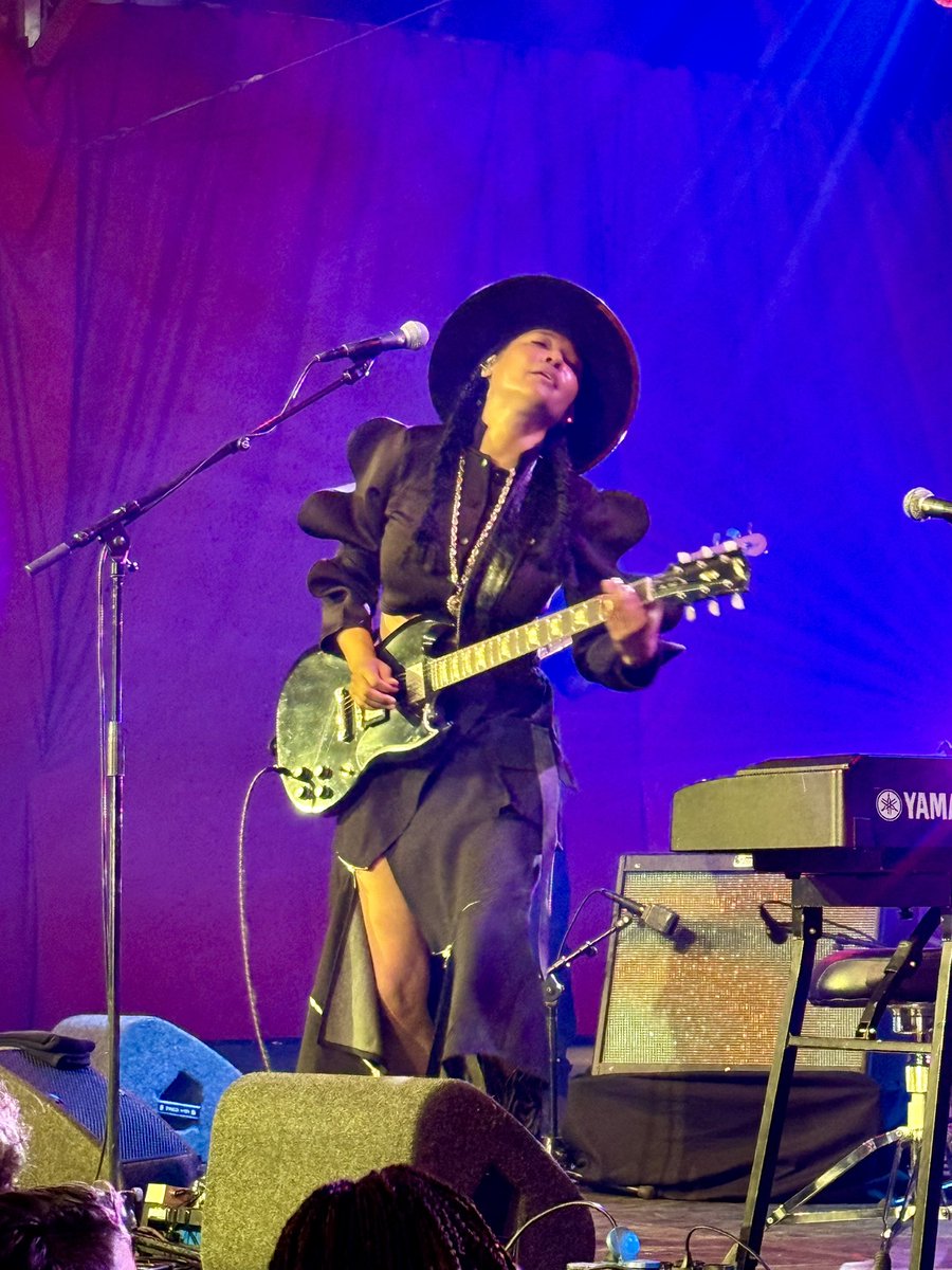 If you weren’t at the Congo Stage last night… you should cry, cry, cry now...
#JudithHill made it the hottest place at #NSJ2025 — no competition. 🔥💜<a href="/northseajazz/">NN North Sea Jazz Festival</a> <a href="/Judith_Hill/">Judith Hill</a>