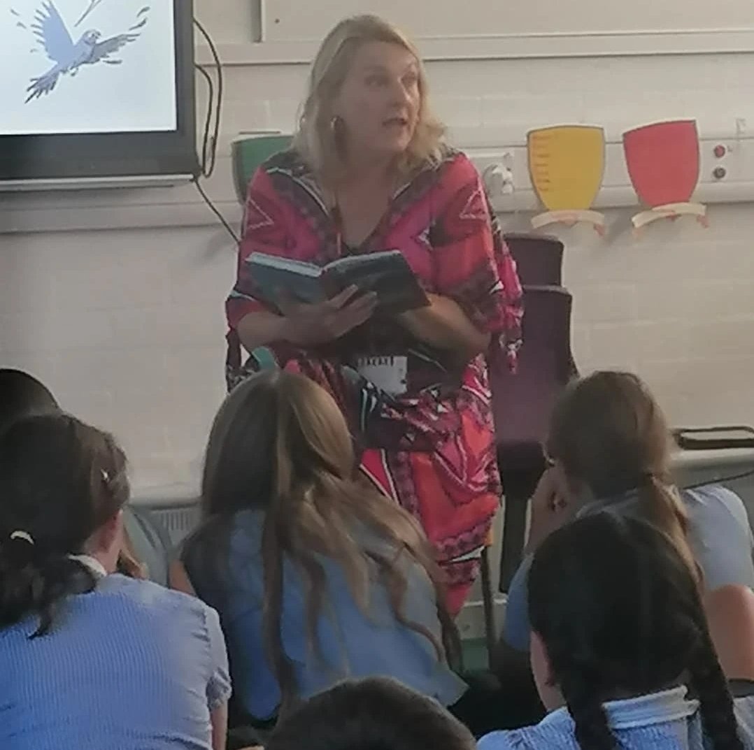 theLucyStrange's tweet image. Thank you Canterbury Children's Literature Festival for a wonderful sunshiney day of Lockett & Wilde events!!! We had so much fun playing with ghost story ideas 👻👻👻👻
@WalkerBooksUK
@hilary_mckay #chrispriestley #sophiekirtley