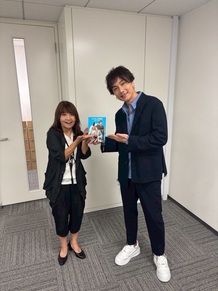 kei_hsgi1010's tweet image. 「Dear Memory~消えた記憶と嘘~ Vol.3 藤川桐也」リリイベ昼夜公演ご来場ありがとうございました☺️
沢山聴いてね〜!
イケメン評論家のMC沖さんもありがとうございました!
書籍イケメン学習帳絶賛発売中です!
さて!この後は19時から大河元気の生放送!
只今今向かっております🏃♂️
是非見てね〜!