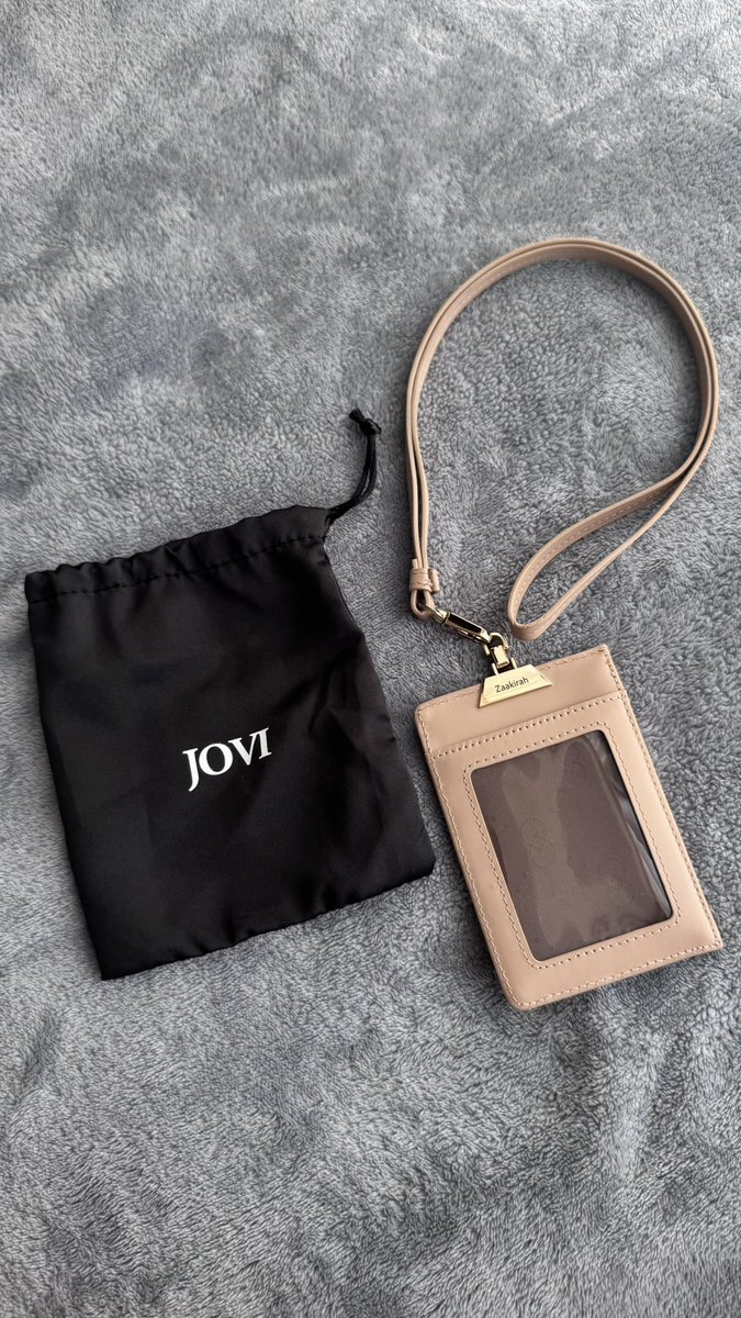 zaaimana's tweet photo. Premium &amp; Quality Lanyard ✨ Sesuai untuk korang yang nak letak card and duit jugak 😊 paling best boleh engrave sekali dengan nama tau 🤩

Link: https://t.co/u9zrsPeGtA

#lanyard #cardholder #idlanyard #aestheticlanyard #jovilanyard #twitter #giftidea https://t.co/ZokRo6CKqG