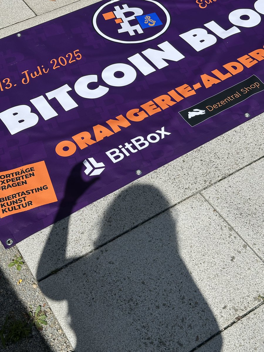Laurastacksats's tweet image. At a Bitcoin meetup in a 750-year-old monastery brewery in Germany (yes, they make beer since 1268!!!) 🍻⛪ I’ll be sharing what I do at @BitBoxSwiss, helping more people take communication seriously. ❤️
Bitcoin, beer, and great people.
📍 Orangerie-Aldersbach @btctothemall