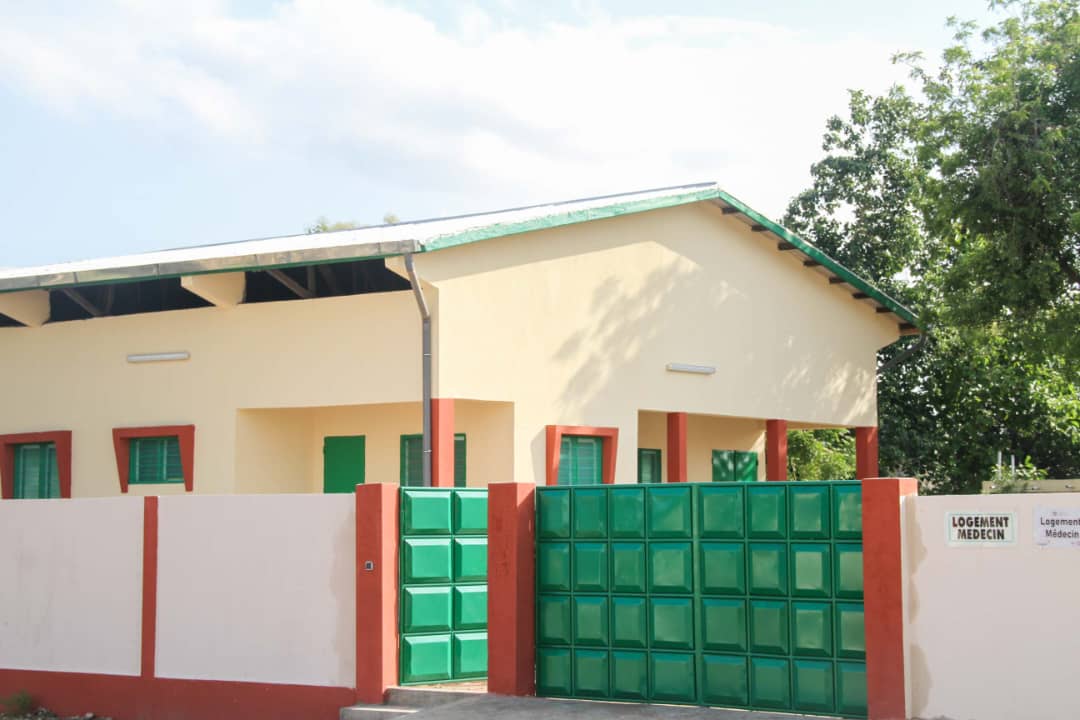 Gouvernement du Bénin 🇧🇯 (@gouvbenin) on Twitter photo #Gouvbenin | #Wasexo | #BeninDiplomatie | #SanteBenin |
Promotion de l’équité sanitaire : Le centre de santé de Kilibo réhabilité, officiellement inauguré
🌐 Retrouvez l'article intégral sur le site du Gouvernement => gouv.bj/article/3155/ #Gouvbenin | #Wasexo | #BeninDiplomatie | #SanteBenin |
Promotion de l’équité sanitaire : Le centre de santé de Kilibo réhabilité, officiellement inauguré
🌐 Retrouvez l'article intégral sur le site du Gouvernement => gouv.bj/article/3155/
