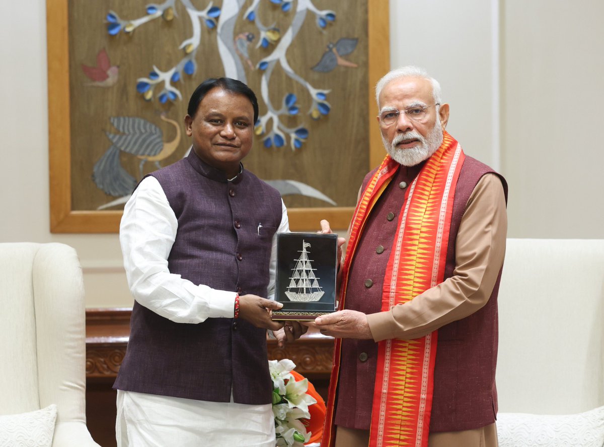 Odisha CM <a href="/MohanMOdisha/">Mohan Charan Majhi</a>  met Prime Minister <a href="/narendramodi/">Narendra Modi</a>. <a href="/PMOIndia/">PMO India</a> <a href="/CMO_Odisha/">CMO Odisha</a>