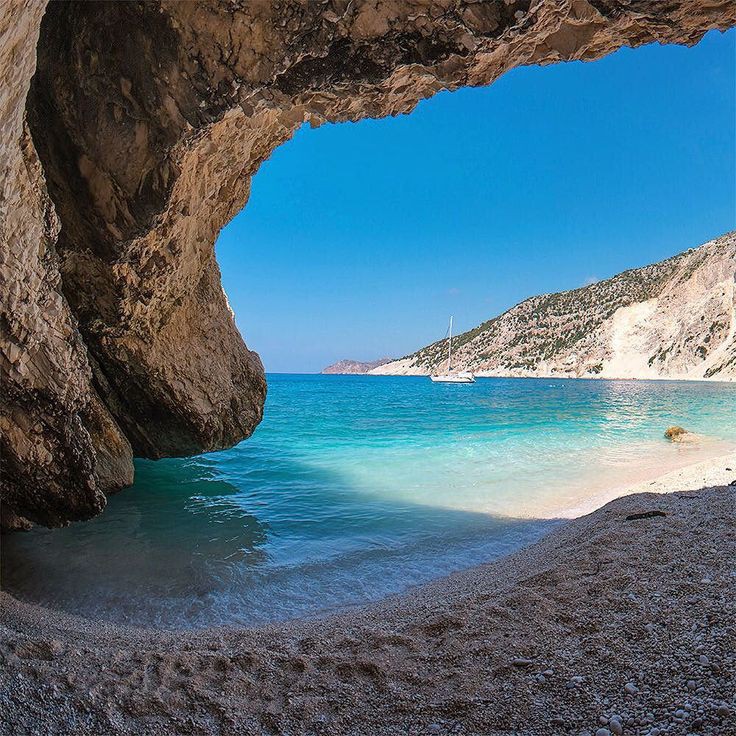 PeloniMaria's tweet image. Δεν έχεις βαρεθεί να λες τόσα ψέματα στον εαυτό σου πρώτα
και μετά στους άλλους;
Άνοιξε τα μάτια σου,βγες έξω και πάρε μια βαθιά ανάσα.