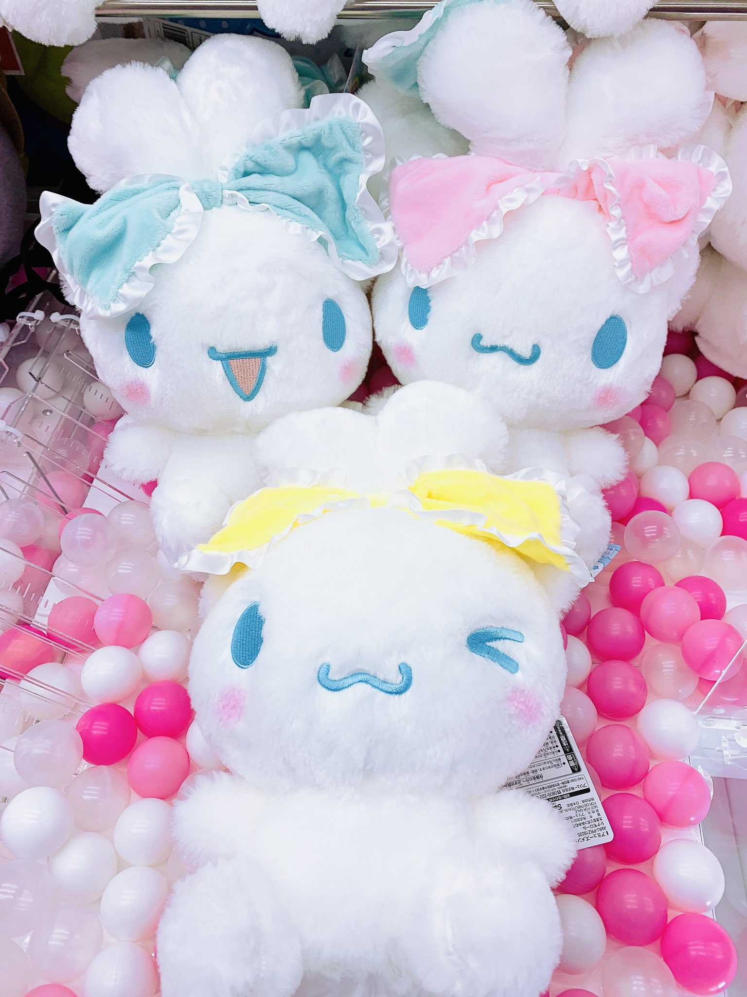 RIBBON!RIBBON!RIBBON! BIGぬいぐるみ〈シナモロール〉９体 オンクレ】サンリオよりシナモロールのBIGぬいぐるみが登場