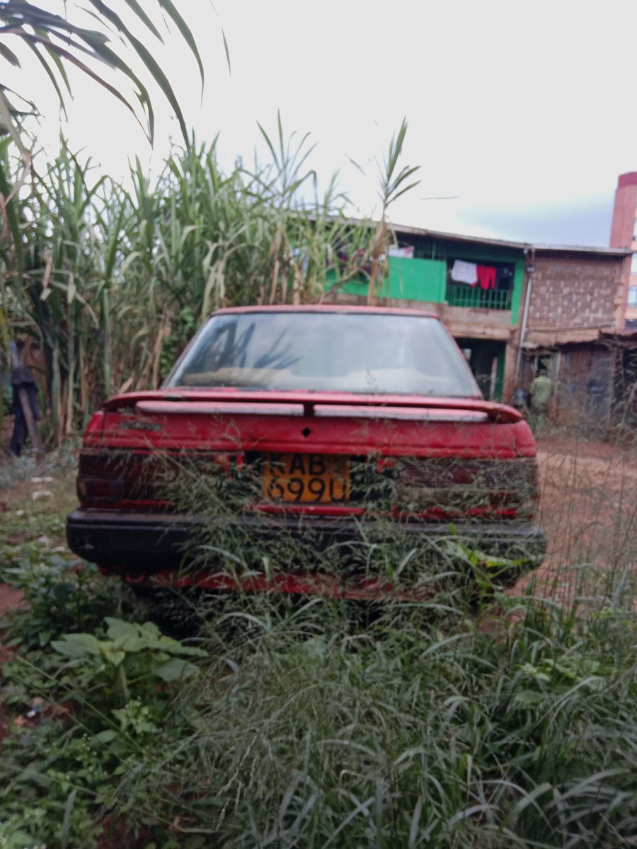 Dini_Syafiqahh's tweet image. My bois poze anasema mnipee retweets 300 anipatie hii gari by monday,,msininyime gari mooties.