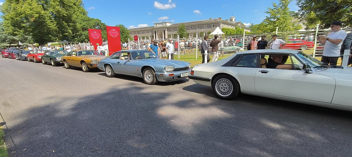 Dal_3D's tweet image. Did someone say Caterday? @LeahRebeccaUK