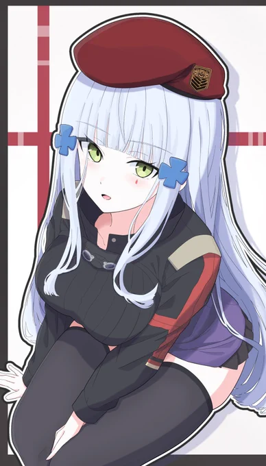 指揮官の帽子を被るクルカイ