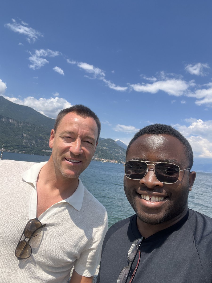 You never know who you’ll bump into on holiday 😄