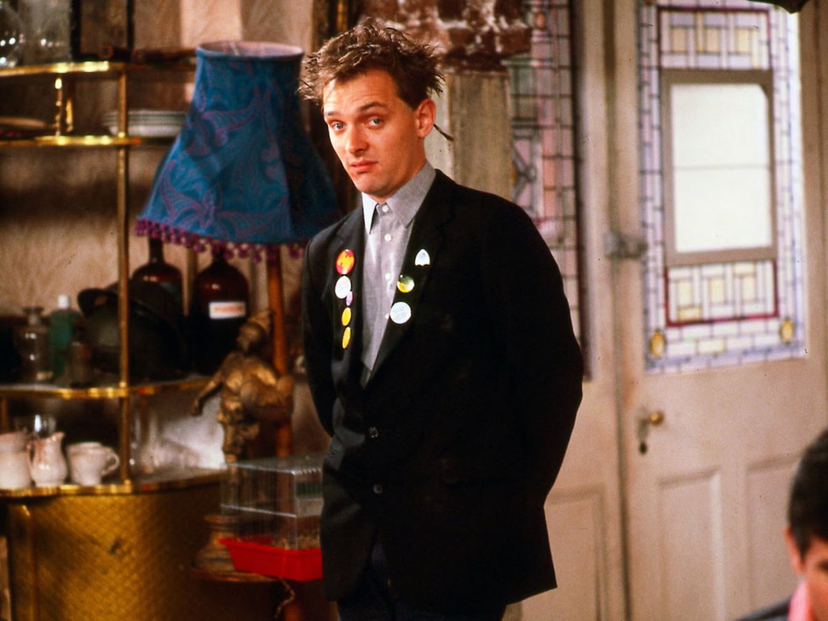 talkingbottom's tweet image. Last week was Kevin Turvey, now it’s Rick the student / poet. Talking Bottom dives into Rik’s most iconic characters in this new series “The Many Faces of Rik Mayall” - listen here: podcasts.apple.com/gb/podcast/tal…