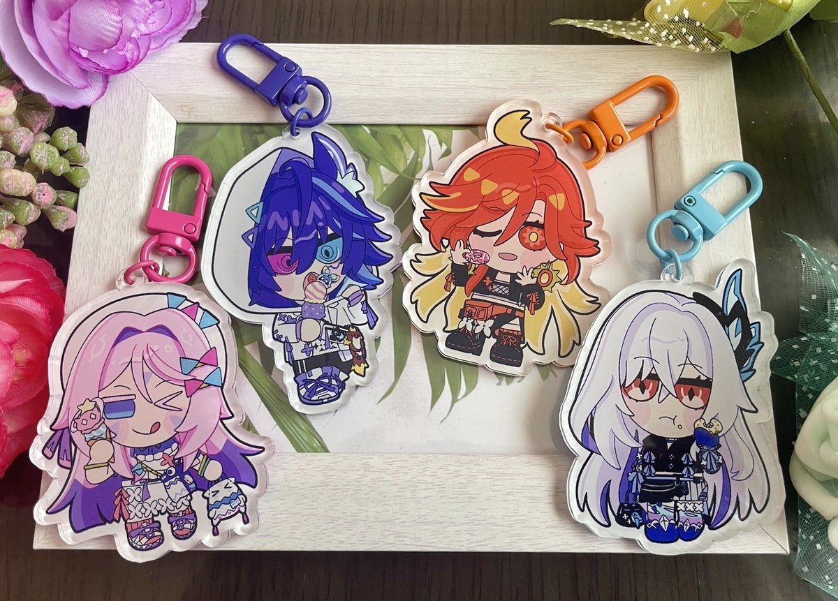 夏コミで出すアクキー出来ましたよ〜✌️
ちょ〜〜可愛いのでお迎えして貰えたら嬉しいな
#C106