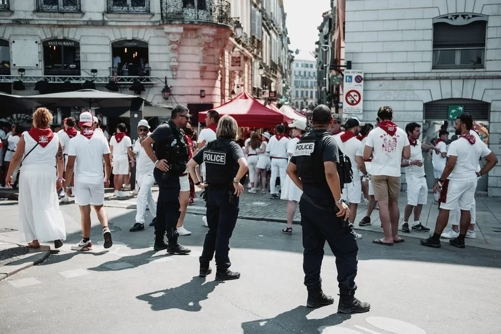 Mediabask info (@mediabaskinfo) on Twitter photo Un vendredi des Fêtes de Bayonne sans incident majeur d'après la préfecture <a href="/Prefet64/">Préfet des Pyrénées-Atlantiques</a> #fetesdebayonne2025 #fdb2025
mediabask.eus/fr/info_mbsk/2… Un vendredi des Fêtes de Bayonne sans incident majeur d'après la préfecture <a href="/Prefet64/">Préfet des Pyrénées-Atlantiques</a> #fetesdebayonne2025 #fdb2025
mediabask.eus/fr/info_mbsk/2…