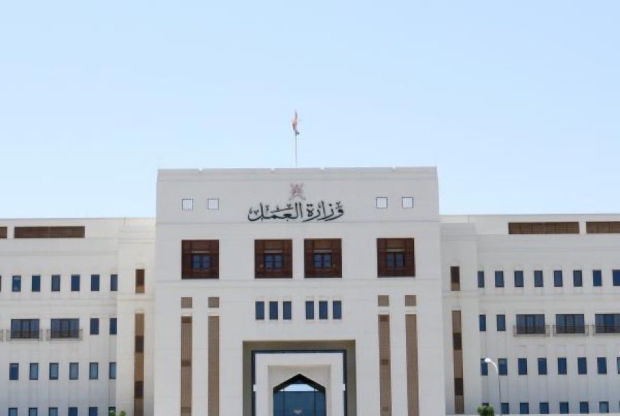 Turki81873615's tweet photo. ابا انجاز واحد بس غير سوبر جلو الكرسي
تحرك ابتكر اخترع طلع صوتك الزم الشركات بلاحلال !!الناس تحللت وانسجنت واطلقت وتشتت الناس تكلم نفسها بالشارع
اطالب باستقالتك حالا لانك بلا انجاز يذكر https://t.co/Feli6LG9bd