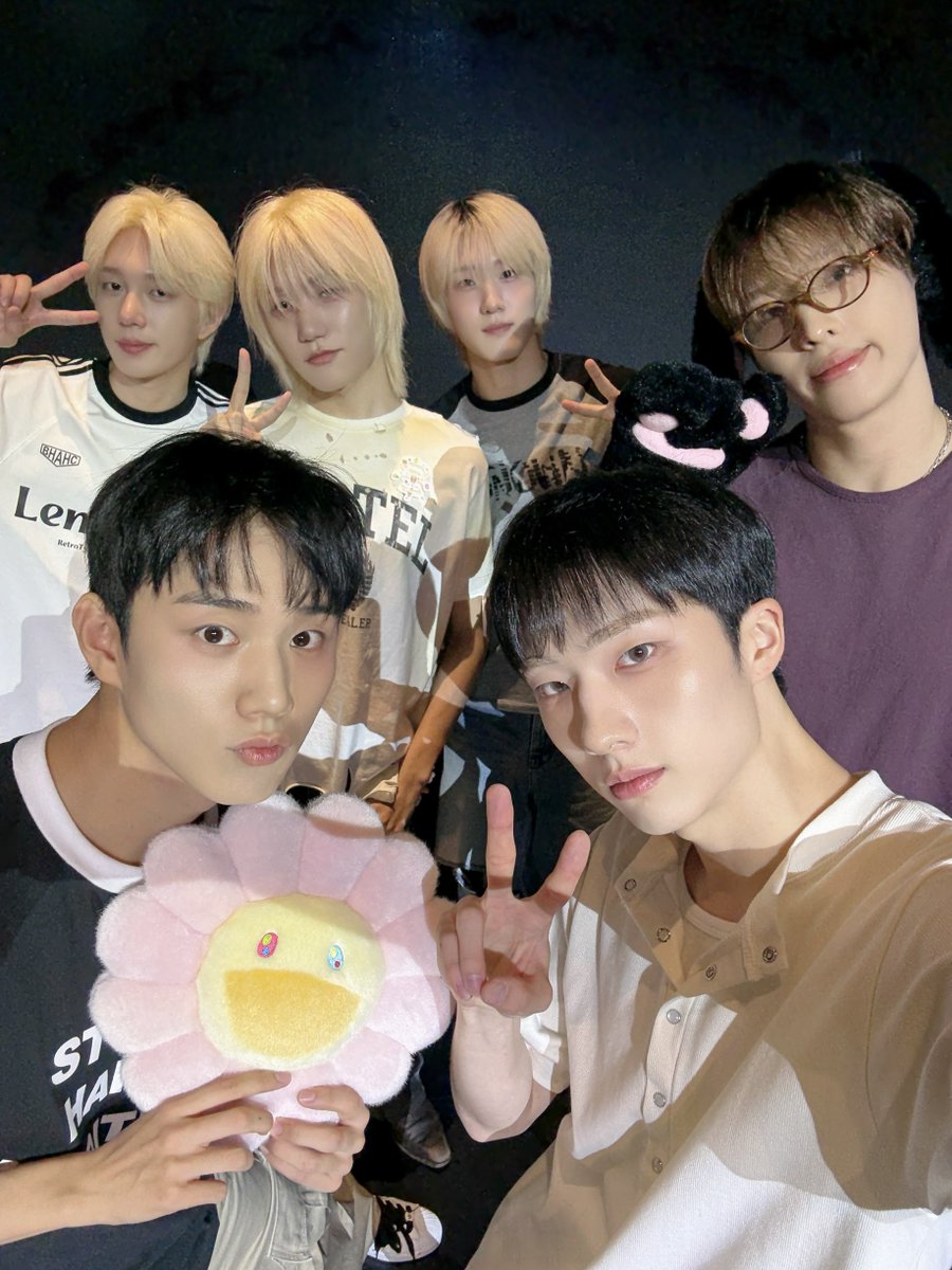P1H_official's tweet photo. [📸] 250712 P1Harmony 8th Mini Album [DUH!] 발매 기념 팬 사인회

#P1Harmony #피원하모니 #P1H #DUH https://t.co/jYa7QjvGfF