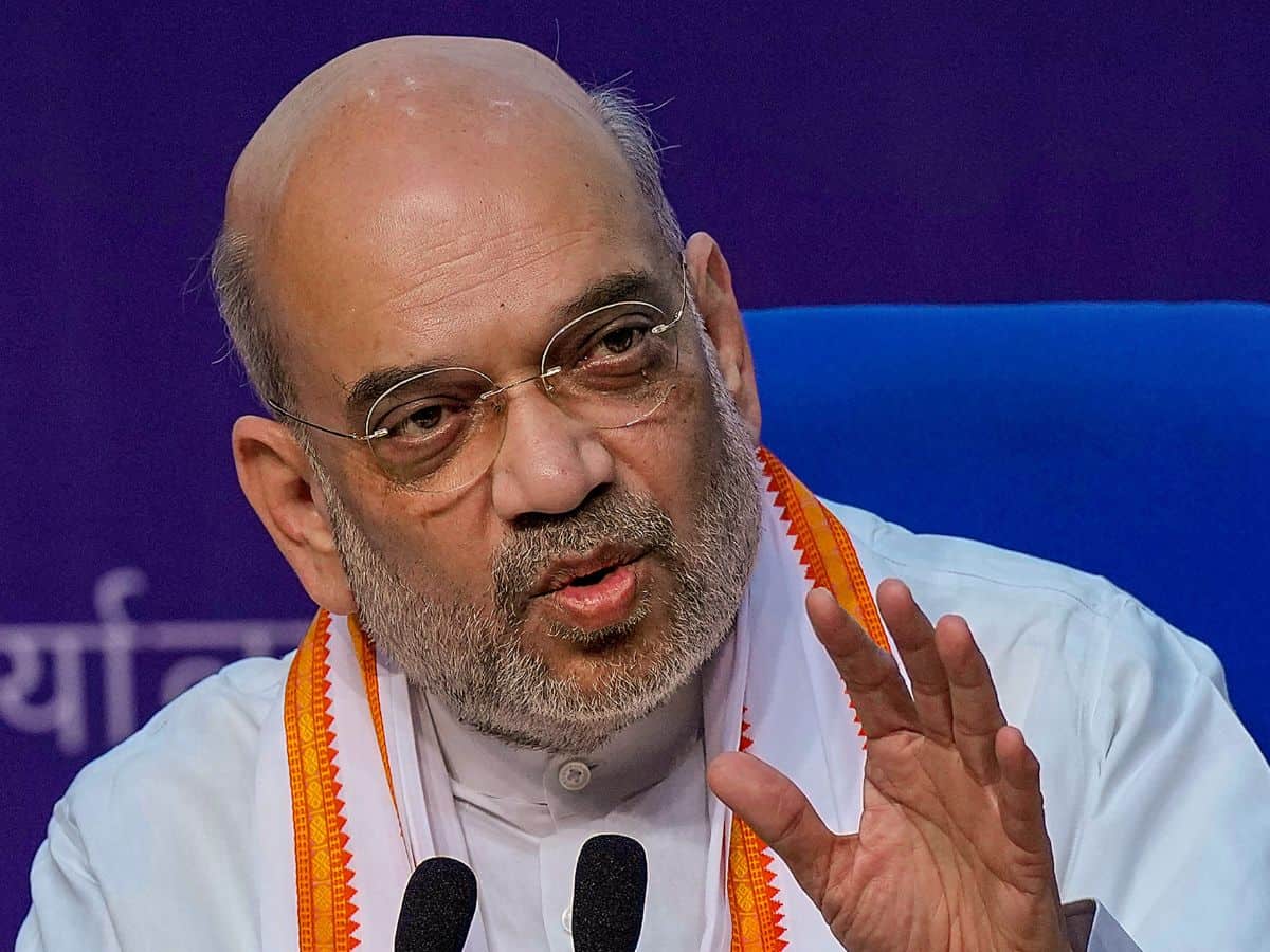 Union Home Minister <a href="/AmitShah/">Amit Shah</a> says, "India will be free of #Naxalism by 31 March, 2026. Terrorism cannot be answered by anyone other than PM <a href="/narendramodi/">Narendra Modi</a> and <a href="/BJP4India/">BJP</a>. We answered the #Uri attack by surgical strike, #Pulwama attacks by air strikes, '#OperationSindoor se ghar