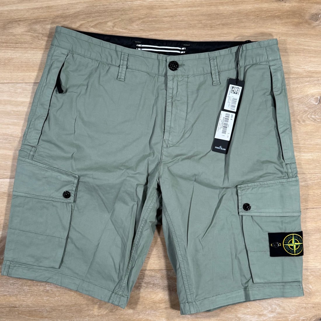 We have shorts in all sizes up to XXXL 🔥

View them here 👉🏼 label-menswear.com/collections/sh…