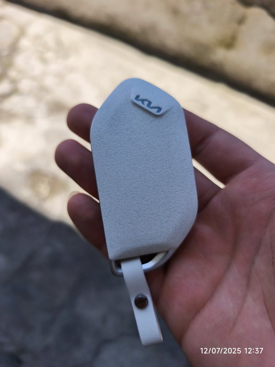 Dostlar selamlar aracı aldım
 HAYIRLI OLSUN 🙏

Borsa sayesinde sıfır otomobil aldık. 
%100 kâr