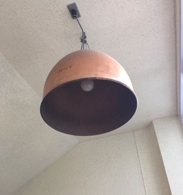 我が地元の某所にもそこそこ見慣れた物がが上から吊り下がっています。
別の場所では花壇になっていたりもします。

＃ティンパニ