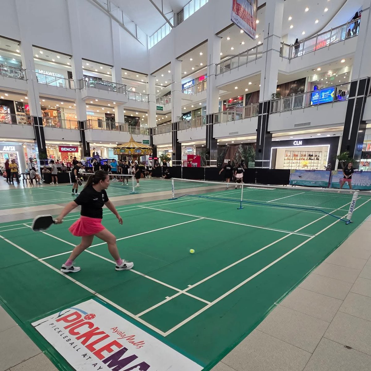 marqueetweets's tweet photo. PickleMall Day 1 is in full swing at MarQuee Mall! 🏓 

The courts are buzzing with energy as players battle it out in today’s rounds! Drop by the Activity Center and cheer on your favorites! 🙌🏼 https://t.co/NbVarwnNRd