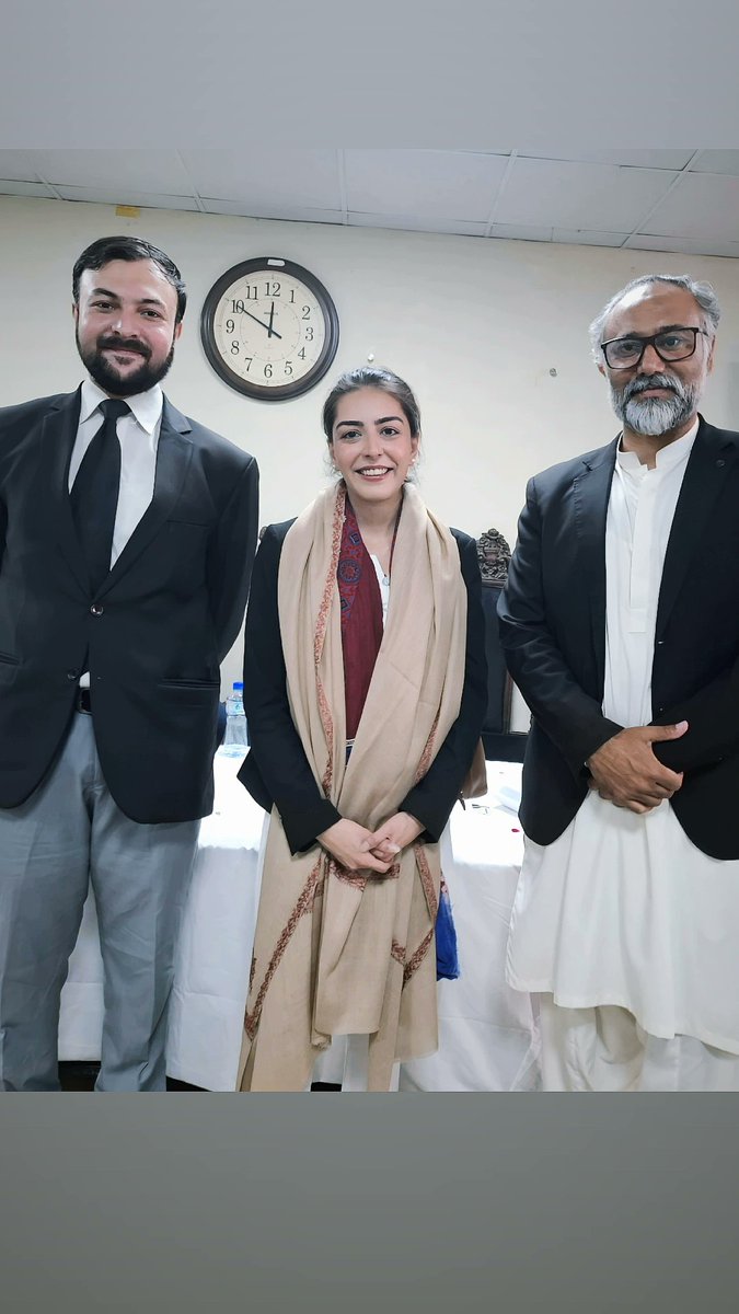 Congratulations <a href="/ImaanZHazir/">Imaan Zainab Mazari-Hazir</a> recepient of WEXFO award for exceptional work in human rights. 👍