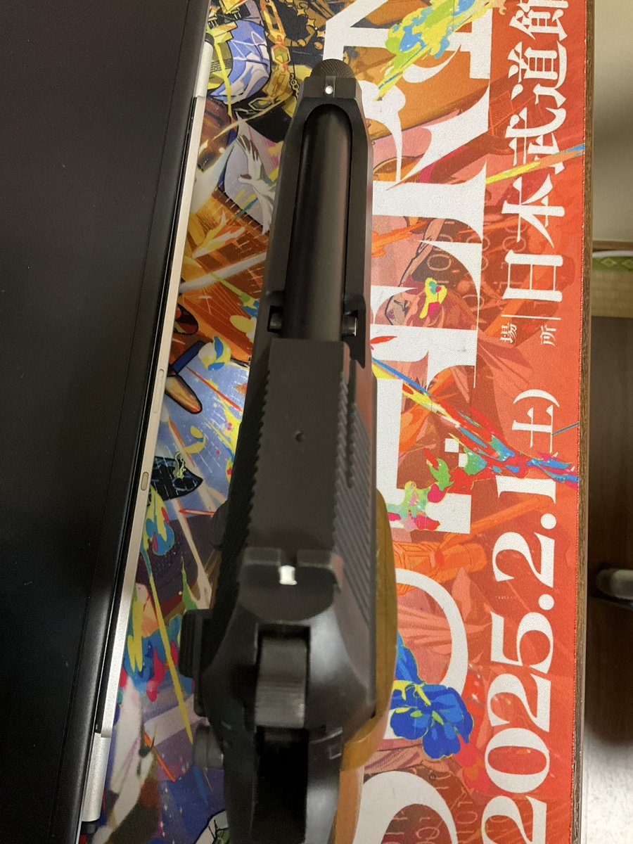 dunkerque0317's tweet image. 今度の夜戦に向けて93Rの近代化改修？した_(┐「ε:)_✨加工してポン付出来ました✨
#93R #Beretta