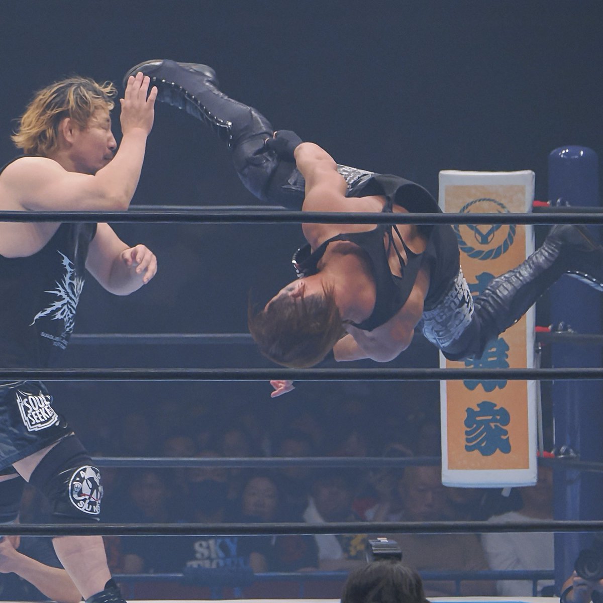 sh202479's tweet image. 6/15 新日本プロレス DOMINION 
大阪城ホール
#njpw
#njDOMINION 

石森さんのハンドスプリング式オーバーヘッドキック