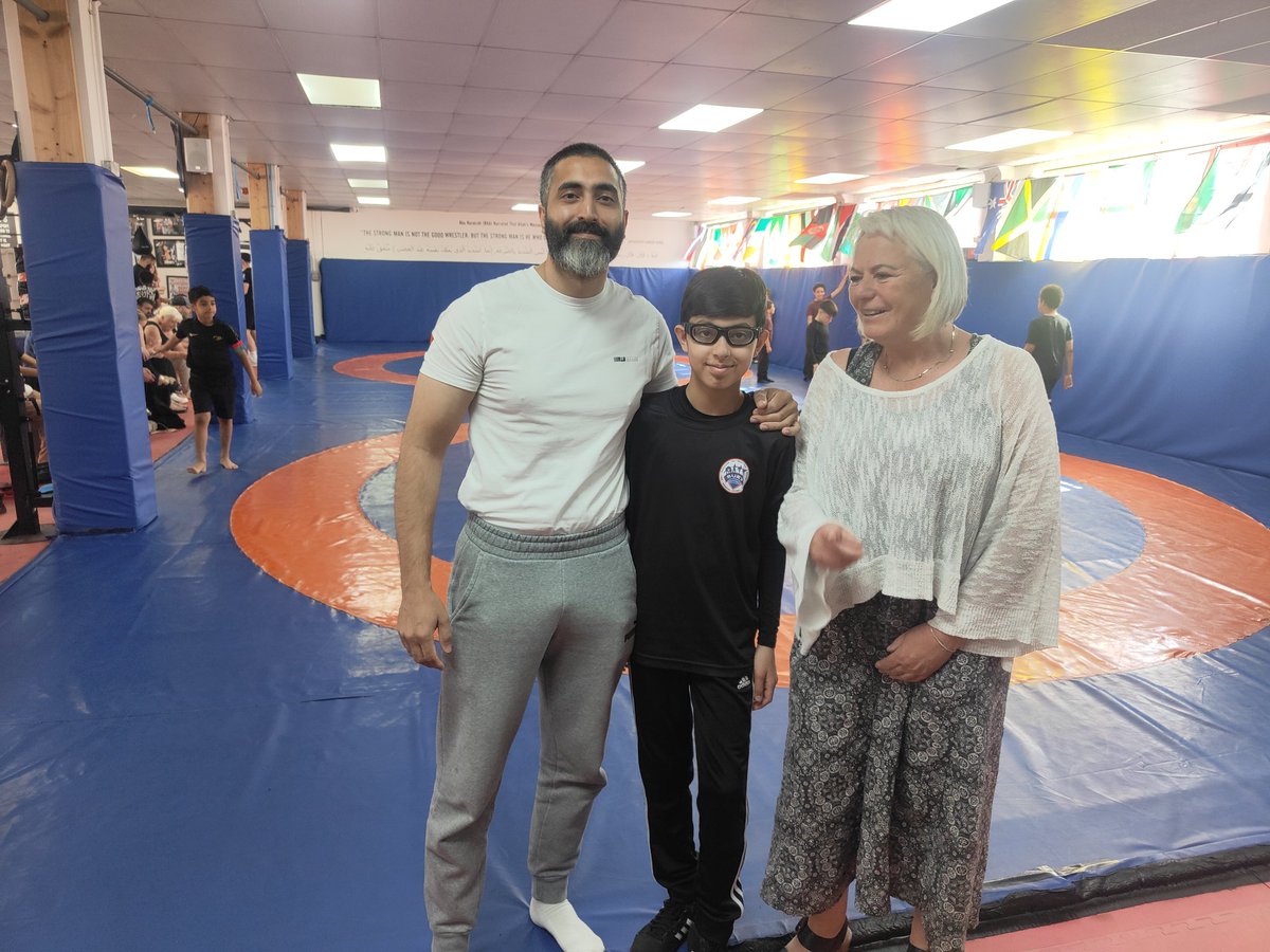 Karan (@karanleedl) on Twitter photo Visiting Bury Defence Academy this morning for the Youth Wrestling competition and met young contender Muhammad Yusuf and his dad Imran Anwar. You can win this Yusuf🙏 <a href="/GMLO_UK/">GM Lieutenancy</a> <a href="/BuryDefAcademy/">Bury Defence Academy (BDA)</a> <a href="/DofEGMTeam/">Greater Manchester DofE</a> Visiting Bury Defence Academy this morning for the Youth Wrestling competition and met young contender Muhammad Yusuf and his dad Imran Anwar. You can win this Yusuf🙏 <a href="/GMLO_UK/">GM Lieutenancy</a> <a href="/BuryDefAcademy/">Bury Defence Academy (BDA)</a> <a href="/DofEGMTeam/">Greater Manchester DofE</a>