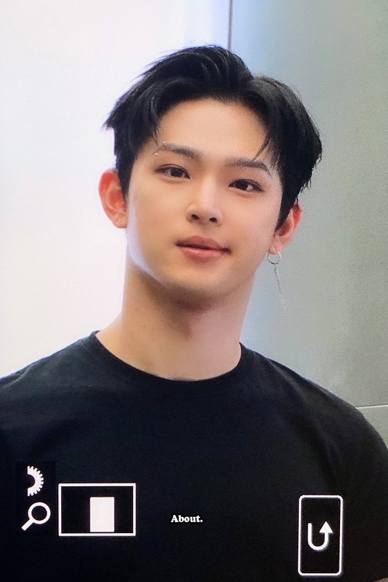 250712

#원어스 #ONEUS #이도 #김건학 #LEEDO