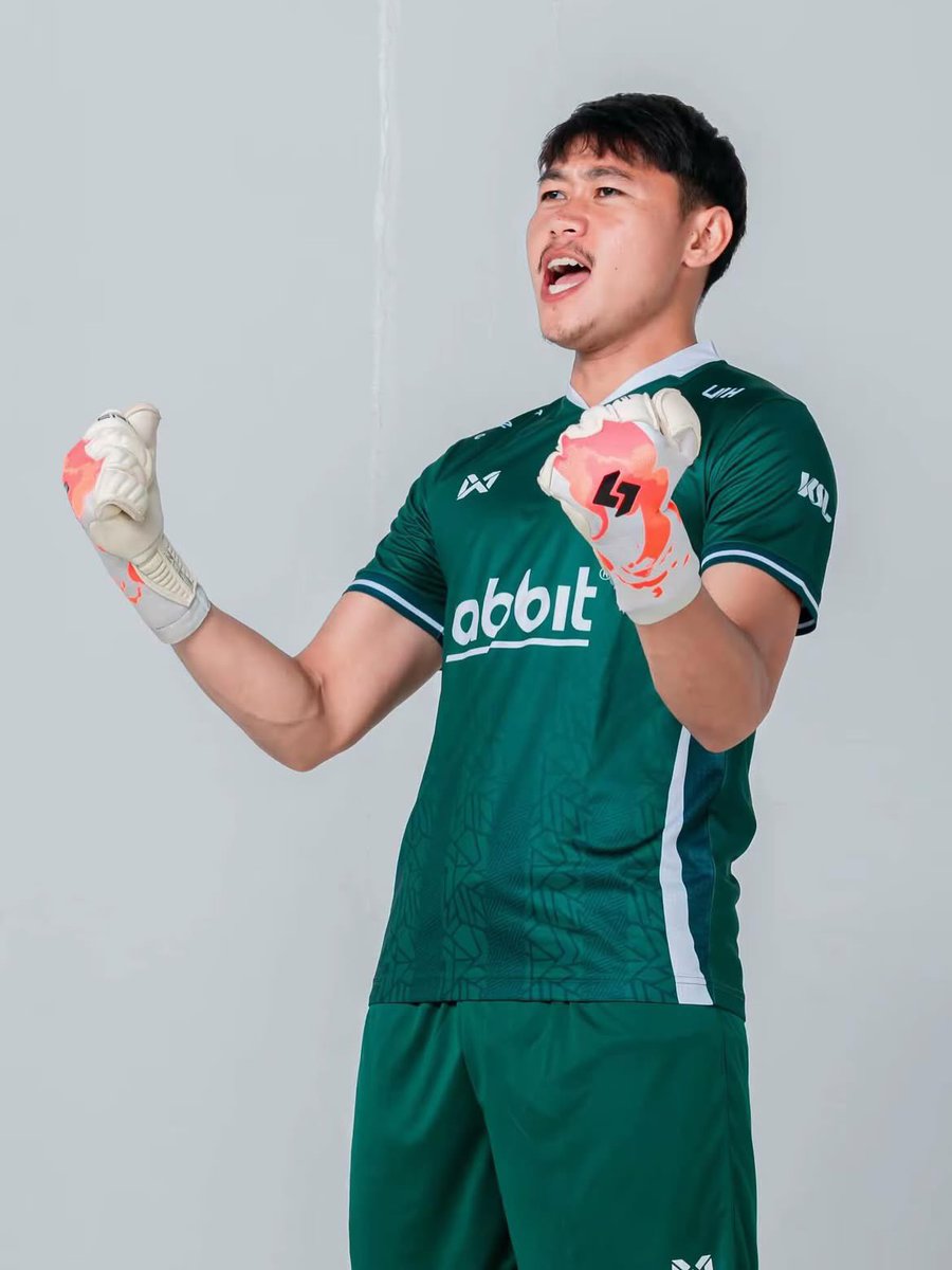 #แนวนักบอล #ชุดบอล #ถุงเท้าบอล